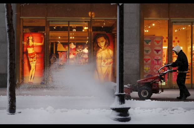 AP - Ciudades como Hartford, en Connecticut, a Portland, en Maine, ver&#237;an por lo menos casi un metro de nieve.