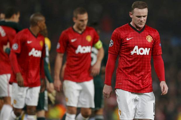 REUTERS - Wayne Rooney tambi&#233;n vio el partido desde el banco por desici&#243;n del t&#233;cnico escoc&#233;s Alex Ferguson, quien lo mand&#243; al terreno de juego cuando la suerte ya estaba echada.