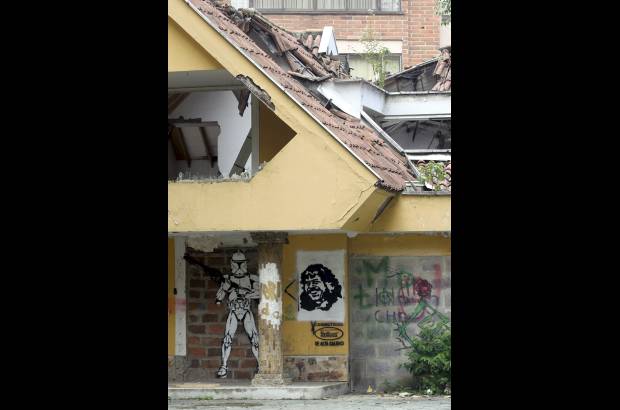 Jaime P&#233;rez - Esta es la vivienda que figura a nombre del exportero Ren&#233; Higuita. El predio, que se encuentra en proceso de extinci&#243;n de dominio, est&#225; abandonado desde hace varios a&#241;os. Esto se ha convertido en un problema permanente para los vecinos.