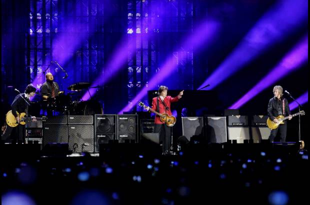 Reuters - El m&#250;sico interpret&#243; otros cl&#225;sicos como Yesterday, Hey Jude, Daytripper, Helter Skelter, y Golden Slumbers.