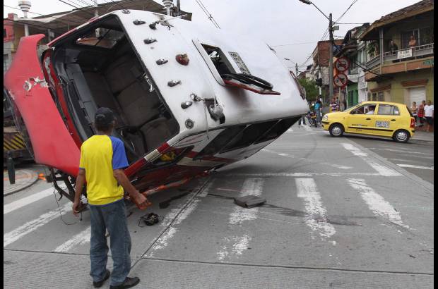 Hern&#225;n Vanegas - En el accidente resultaron heridas 14 personas.