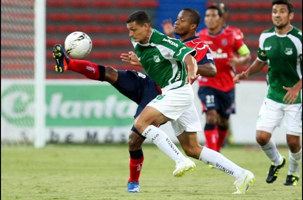 Juan Antonio S&#225;nchez - El Independiente Medell&#237;n gole&#243; 3-0 a Cali en el estadio Atanasio Girardot.