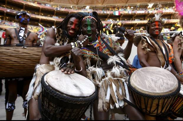 Reuters - 1.500 bailarines formaron parte del espect&#225;culo al ritmo de la m&#250;sica africana.