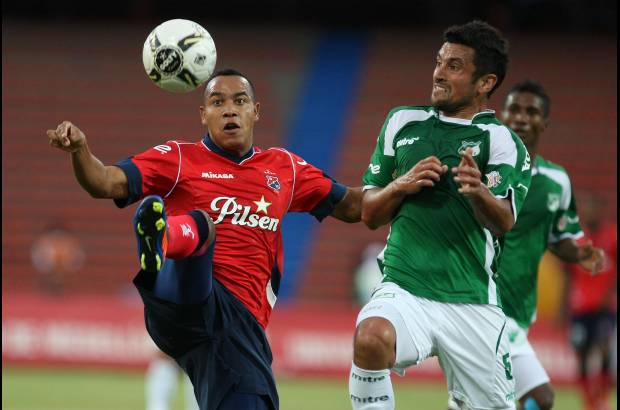 Juan Antonio S&#225;nchez - El Independiente Medell&#237;n gole&#243; 3-0 a Cali en el estadio Atanasio Girardot.