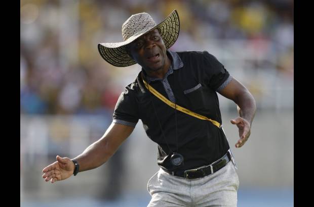 Reuters - El t&#233;cnico John Obuh de Nigeria se lament&#243; al final por la eliminaci&#243;n de las &#193;guilas africanas.