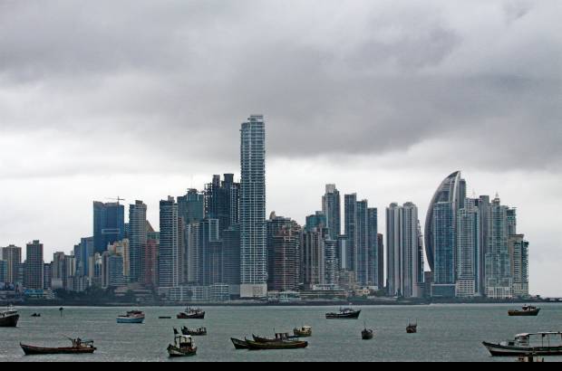 Pablo Andrés Montoya Gómez - Panamá se ha ido transformando en una de las urbes con más rascacielos del continente americano. The Point, con 266 metros, es el edificio más alto del país.