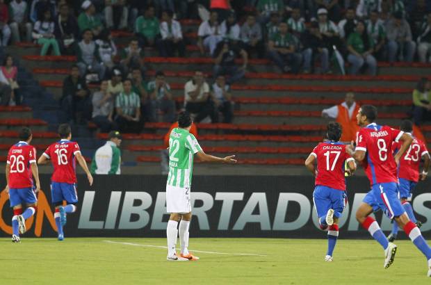 FOTO JAIME P&#201;REZ - El 2-2 ante Nacional de Uruguay dej&#243; en malas condiciones al equipo verde de Antioquia en el Grupo 6 de la Copa Libertadores.