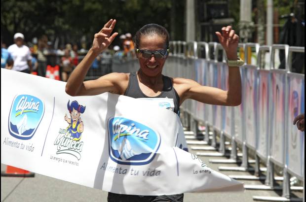 Juan Antonio Sánchez - Abril, con un tiempo de 42,21 minutos para los 12 kilómetros, fue la triunfadora en la categoría élite.