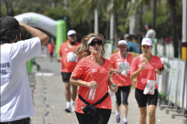 Esteban Jaramillo y Sebasti&#225;n Salazar - M&#225;s de 10 mil competidores se dieron cita en esta hist&#243;rica cita deportiva que se corr&#237;a en las modalidades de 5, 10, 21 y 42 kil&#243;metros.