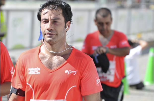 Esteban Jaramillo y Sebasti&#225;n Salazar - M&#225;s de 10 mil competidores se dieron cita en esta hist&#243;rica cita deportiva que se corr&#237;a en las modalidades de 5, 10, 21 y 42 kil&#243;metros.