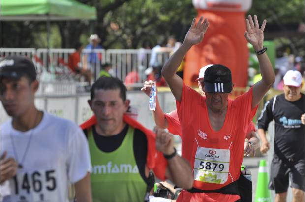 Esteban Jaramillo y Sebasti&#225;n Salazar - M&#225;s de 10 mil competidores se dieron cita en esta hist&#243;rica cita deportiva que se corr&#237;a en las modalidades de 5, 10, 21 y 42 kil&#243;metros.