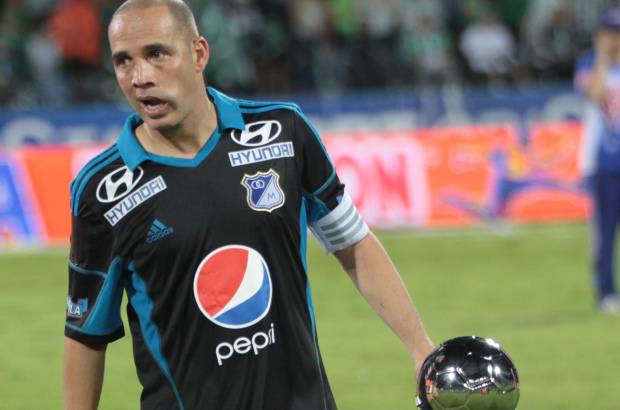 Hern&#225;n Vanegas - En el segundo tiempo Millonarios manej&#243; gran parte del partido, con llegadas insistentes de Wason Renter&#237;a y Mayer Candelo. Por su parte Nacional le apost&#243; al contraataque y cuid&#243; el arco defendido por Luis Neco Mart&#237;nez.