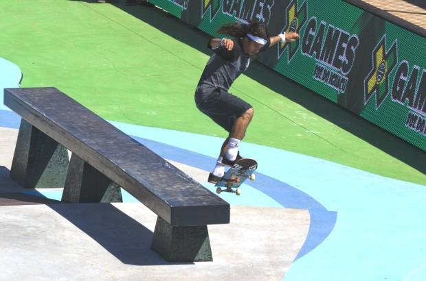 - Desde los 13 a&#241;os Gonz&#225;lez practica el skate y est&#225; radicado en Estados Unidos, donde es patrocinado por las empresas m&#225;s importantes de este deporte.