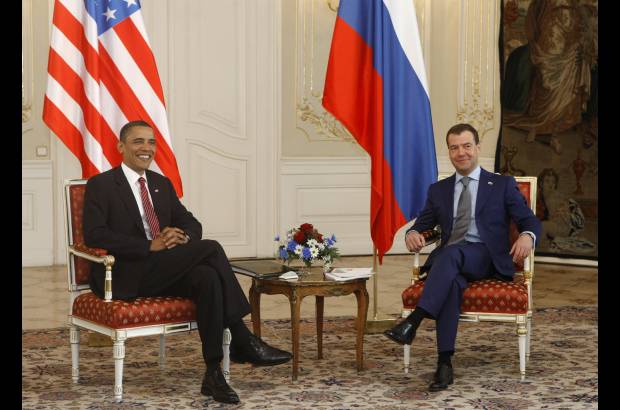 AP - Rusia incluy&#243; una declaraci&#243;n unilateral en el tratado en la que advierte que se reserva su derecho a abandonar el pacto si considera que la defensa antimisiles estadounidense supone una amenaza contra sus intereses.