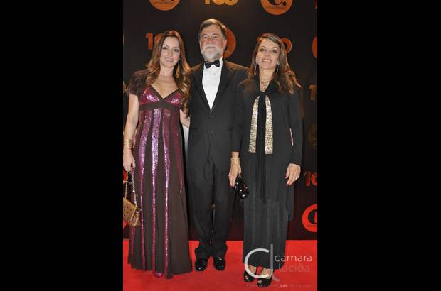 Foto Cámara Lúcida - Paola Jiménez, Orlando Jiménes y Adriana Mesa.