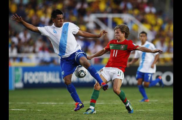Reuters - Portugal deber&#225; recomponer las piezas tras las ausencias obligadas y enfrentar a Argentina en cuartos, que se clasific&#243; al vencer por 2-1 a Egipto.