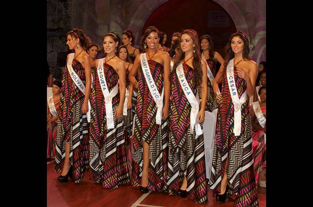 Foto Colprensa - En el acto no pod&#237;a faltar la cuota del folclore y la m&#250;sica caribe&#241;a que fueron puestas en escena por diversos grupos que homenajearon a las reinas con su presentaci&#243;n.