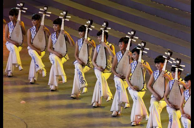 AP - China entregó a la alcaldesa de Milán, la sede de la Expo Universal de 2015.