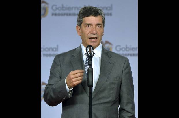 AFP - La Alcald&#237;a de Bogot&#225; recibi&#243; como nuevo inquilino al ministro de Trabajo de Colombia, Rafael Pardo, quien asumi&#243; como encargado en reemplazo del destituido Gustavo Petro con la promesa de continuar su plan de gobierno y poner &#233;nfasis en la movilidad y la seguridad ciudadana.
