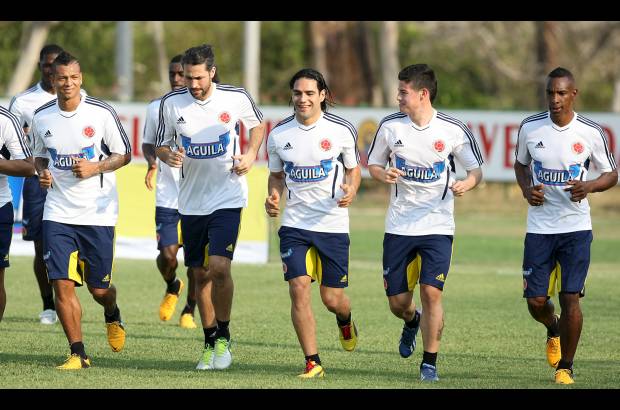 Juan A. S&#225;nchez - Falcao Garc&#237;a y James Rodr&#237;guez, las dos joyas, se unieron sin problemas al plantel.