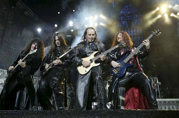 - Mago de Oz es un grupo espa&#241;ol de Heavy Metal, con sonidos muy g&#243;ticos.
