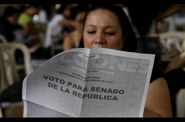 Donaldo Zuluaga - En el Palacio de Exposiciones, las mujeres ejercieron su derecho al voto en las diferentes mesas que estuvieron dispuestas para las elecciones al Senado, C&#225;mara y Parlamento Andino.