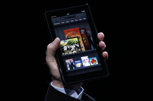 Reuters - Sin embargo, aunque la propia Barnes & Noble considera a su Nook Color como un lector electr&#243;nico avanzado, Amazon tiene metas mayores para su Fire, como plataforma para la venta y reproducci&#243;n de juegos, pel&#237;culas, m&#250;sica y otras aplicaciones.