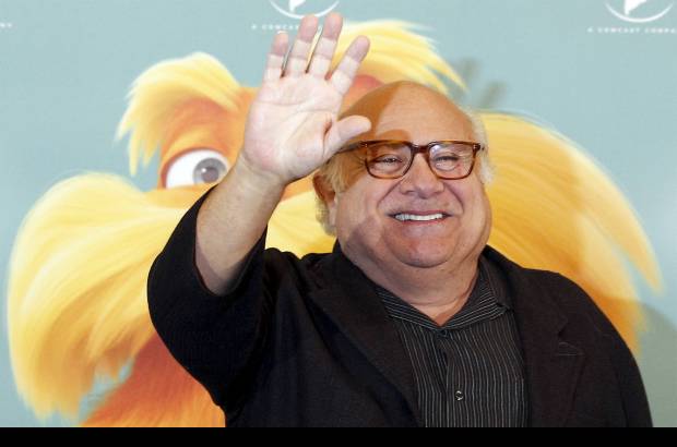 Reuters - La pel&#237;cula de animaci&#243;n en 3D de Universal Pictures -cuya versi&#243;n en ingl&#233;s tiene las voces de Danny DeVito, Zac Efron y Taylor Swift- se basa en el cuento de Dr. Seuss sobre la importancia de proteger el medio ambiente.