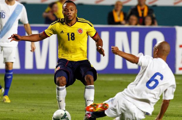 REUTERS - La defensa colombiana no tuvo complicaciones por el poco fútbol que generó la selección centroamericana, que ya no tiene opciones de ir al Mundial.