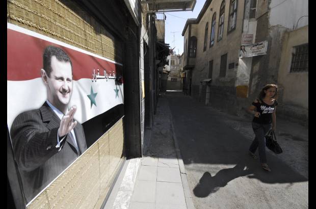 AP - Bashar Al-Assad, de la secta minoritaria alauita, gobierna Siria, un país de mayoría musulmana suní, desde el 2000, cuando sucedió a su padre Hafez Al-Assad.