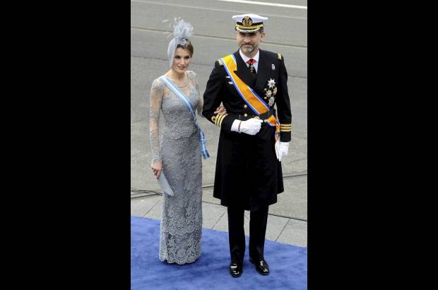 Reuters - También desfilaron por la alfombra azul el príncipe Felipe de Borbón y su esposa, la princesa Letizia.