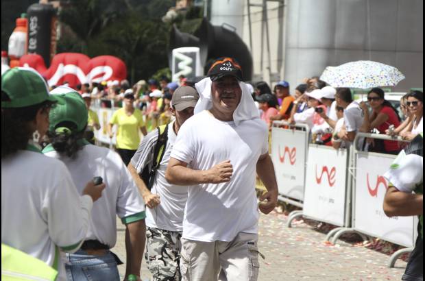 Esteban Jaramillo y Sebastián Salazar - Más de 10 mil competidores se dieron cita en esta histórica cita deportiva que se corría en las modalidades de 5, 10, 21 y 42 kilómetros.