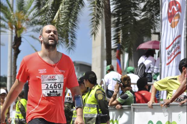 Esteban Jaramillo y Sebasti&#225;n Salazar - M&#225;s de 10 mil competidores se dieron cita en esta hist&#243;rica cita deportiva que se corr&#237;a en las modalidades de 5, 10, 21 y 42 kil&#243;metros.