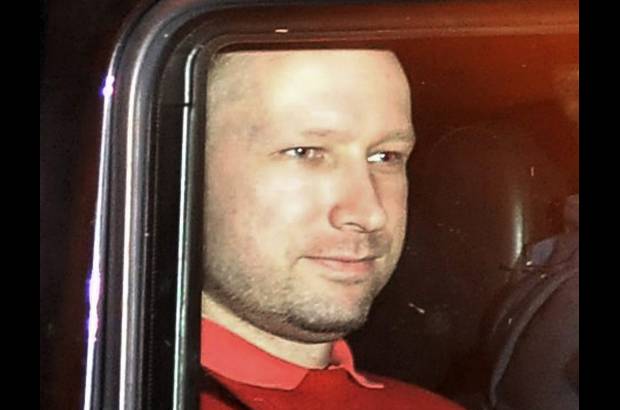 Reuters - El presunto autor de los atentados de Oslo, Anders Behing Breivik, le asegur&#243; hoy al juez instructor que est&#225; dispuesto a pasar el resto de su vida en prisi&#243;n por la matanza que cometi&#243; el viernes, en la que murieron 76 personas, inform&#243; la Polic&#237;a.