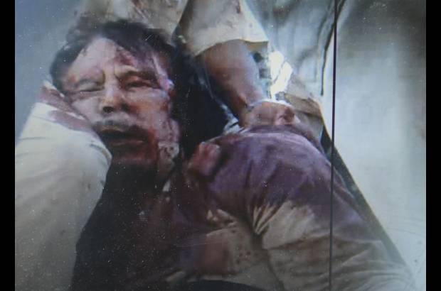 Reuters - Muamar el Gadafi murió el 20 de octubre. Fue asesinado por los rebeldes que combatieron durante ocho meses para derrocarlo, tras varias décadas de dictadura.