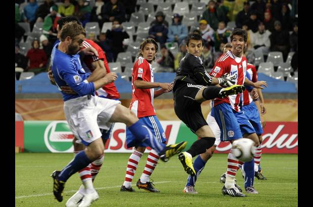 AP - La selección de Paraguay logró un valioso empate 1-1 en su debut mundialista ante Italia, vigente campeona, aunque su fútbol estuvo lejos del mostrado durante la brillante fase clasificatoria suramericana.