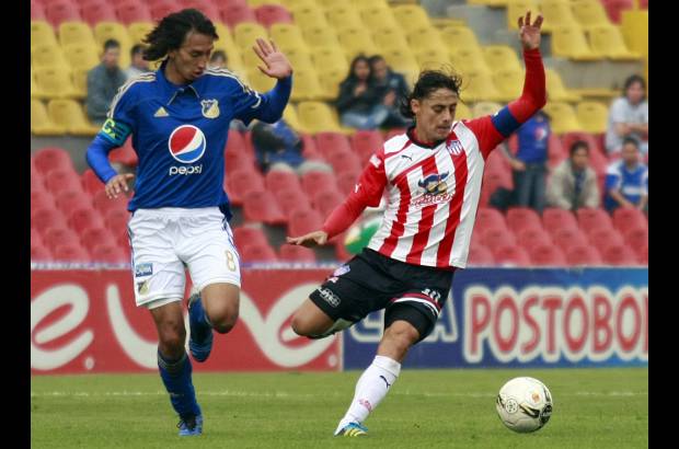Colprensa - Millonarios y Junior igualaron sin goles en El Camp&#237;n.