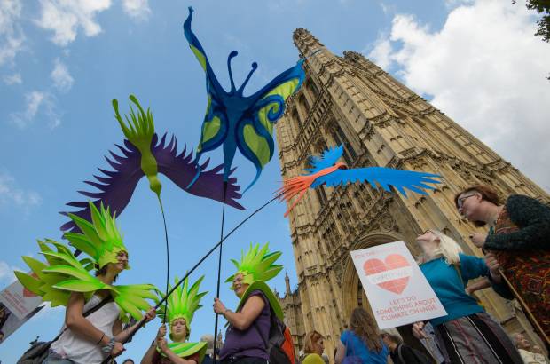 AP - Medell&#237;n, Bogot&#225;, Nueva York, Londres, Par&#237;s, Berl&#237;n, Nueva Delhi, Melbourne, Estambul, Lagos, Johannesburgo y R&#237;o de Janeiro, fueron algunas de las ciudades que marcharon contra el cambio clim&#225;tico.