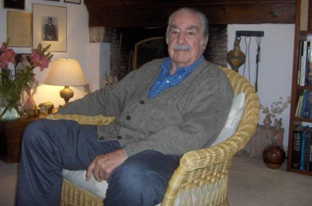 CORTES&#205;A - El escritor recibi&#243; grandes reconocimientos internacionales por su obra.