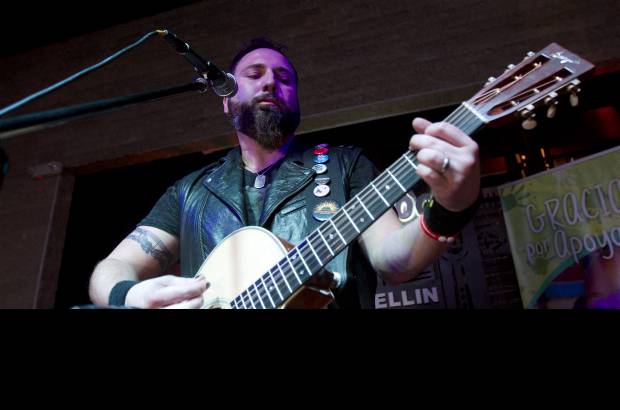 Fotos Edwin Bustamante Restrepo - Monte Pittman, el guitarrista de Madonna, se present&#243; en la noche del martes 27 de noviembre en Hard Rock Medell&#237;n. As&#237; estuvo la velada en im&#225;genes.
