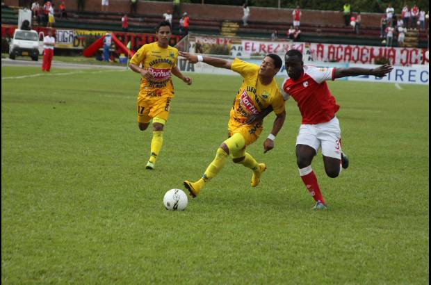 Colprensa - Huila 2-0 Santa Fe