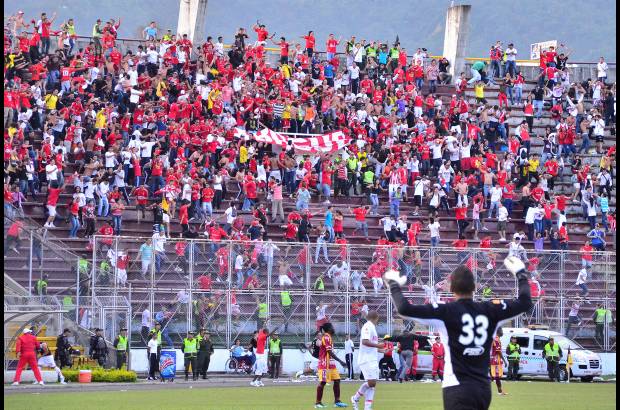 Colprensa - Am&#233;rica super&#243; por 1-4 al Tolima en el Manuel Murillo Toro.