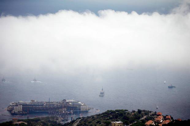 AP - Los responsables de la operación ultimarán los detalles este lunes antes de su partida, siempre y cuando las condiciones meteorológicas la permitan.