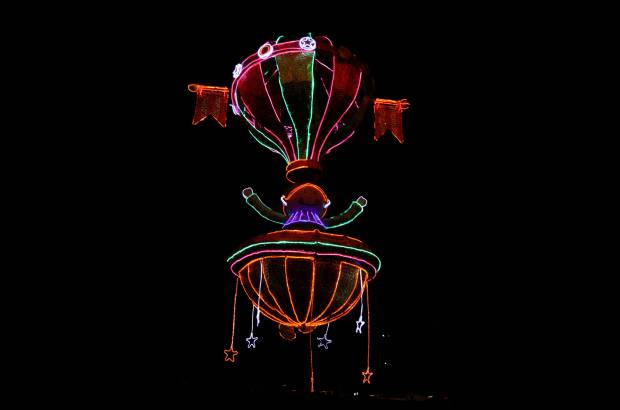 Jaime P&#233;rez - Hermoso el globo navide&#241;o en pleno paseo del R&#237;o.