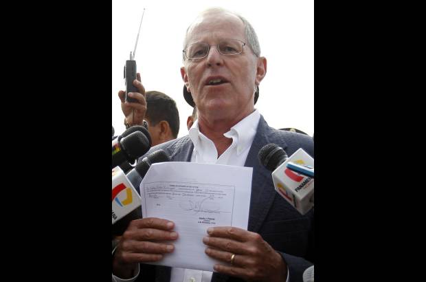 Reuters - Fue ministro de Economía y Finanzas y presidente del Consejo de Ministros durante el gobierno de Alejandro Toledo.