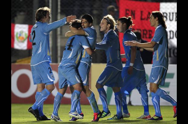 Reuters - &quot;Est&#225; dif&#237;cil, hay buenas selecciones y grandes jugadores esperemos ahora que hayan mejores partidos&quot;, analiz&#243; el uruguayo Diego Forl&#225;n, al final del encuentro.