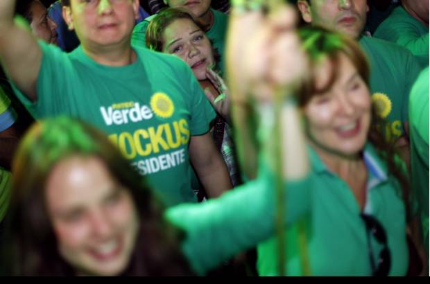 Reuters - "Una profunda transformación cultural que nos libere también de la desigualdad extrema que nos ofende a todos y cuya superación desea hasta los más privilegiados", aseguró Mockus en su discurso.