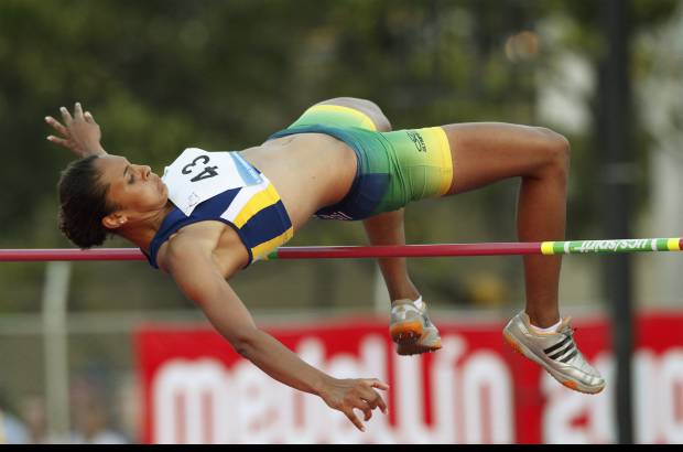 - La antioqueña Sara Muñoz Grisales (1.74 metros) se colgó el bronce en el salto de altura. El oro y la plata fueron para deportistas de Brasil: Valdileia Silva (1.83) y Lais Silva (1.77).