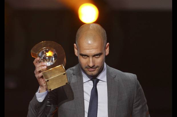 Reuters - Josep Guardiola, t&#233;cnico del Barcelona, fue elegido como el mejor entrenador del a&#241;o, a expensas del portugu&#233;s Jos&#233; Mourinho y el escoc&#233;s Alex Ferguson.
