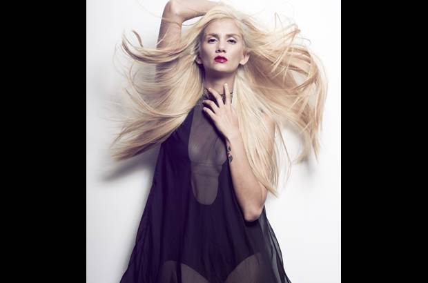CORTES&#205;A INFORMA MODELS - La vallecaucana Mar&#237;a Teresa Mora comenz&#243; a modelar a sus 18 a&#241;os, trabaj&#243; un a&#241;o en Asia y fue nominada a mejor modelo femenina en los Premios Cromos 2011.
